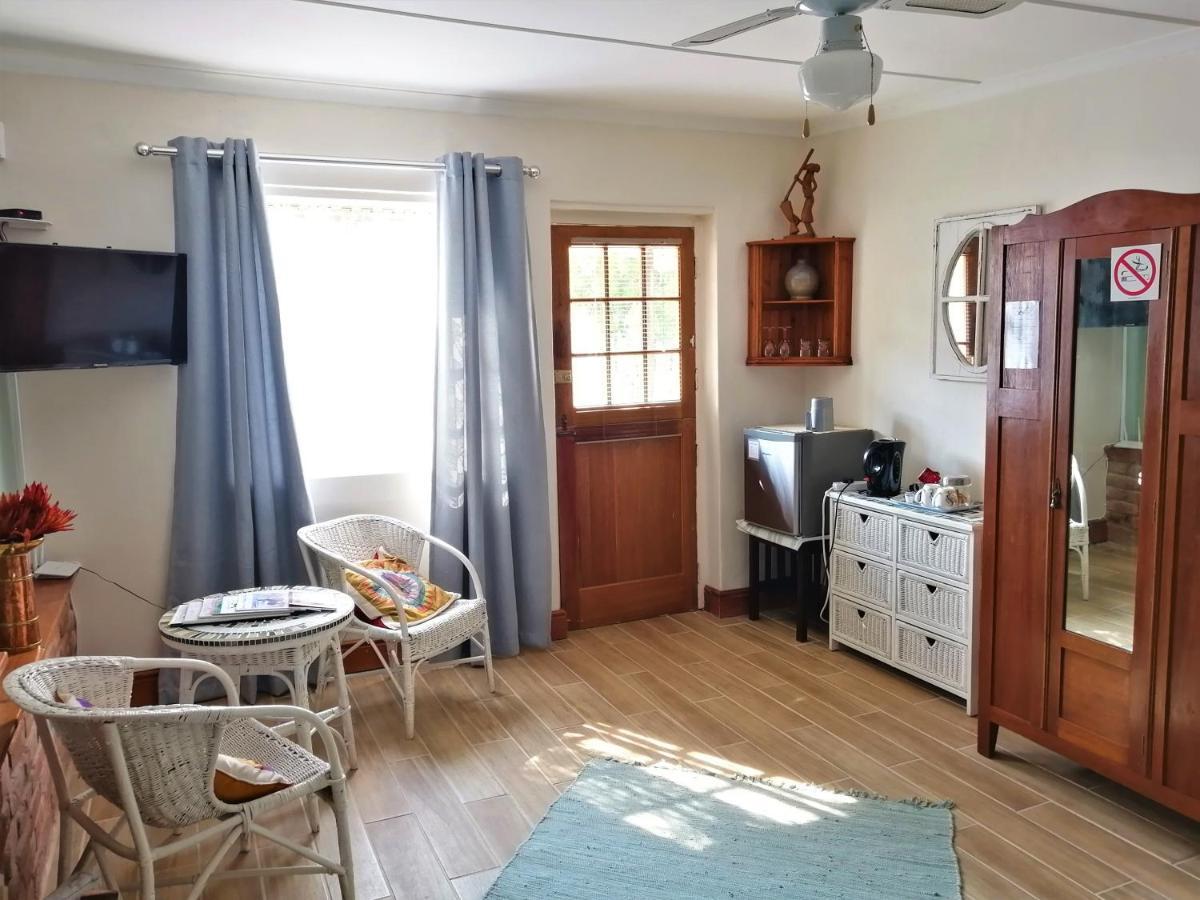モンタギュー Squirrels Corner Bed & Breakfast エクステリア 写真