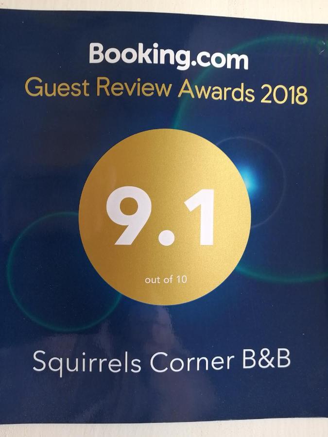 モンタギュー Squirrels Corner Bed & Breakfast エクステリア 写真
